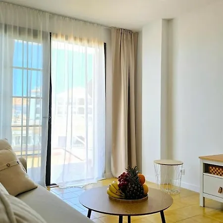 Amazing Ocean View With Heated Swimming Pool Apartamento Los Cristianos (Tenerife)