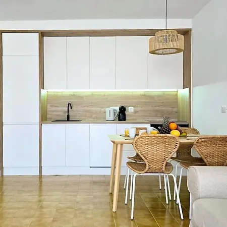 Amazing Ocean View With Heated Swimming Pool Apartamento
